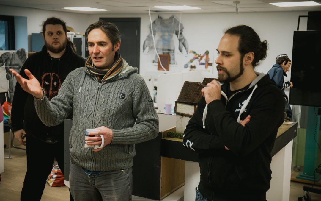 Orbital FX founder Luke Daley leads workshop with BA (Hons) Model Making & Visual FX students!