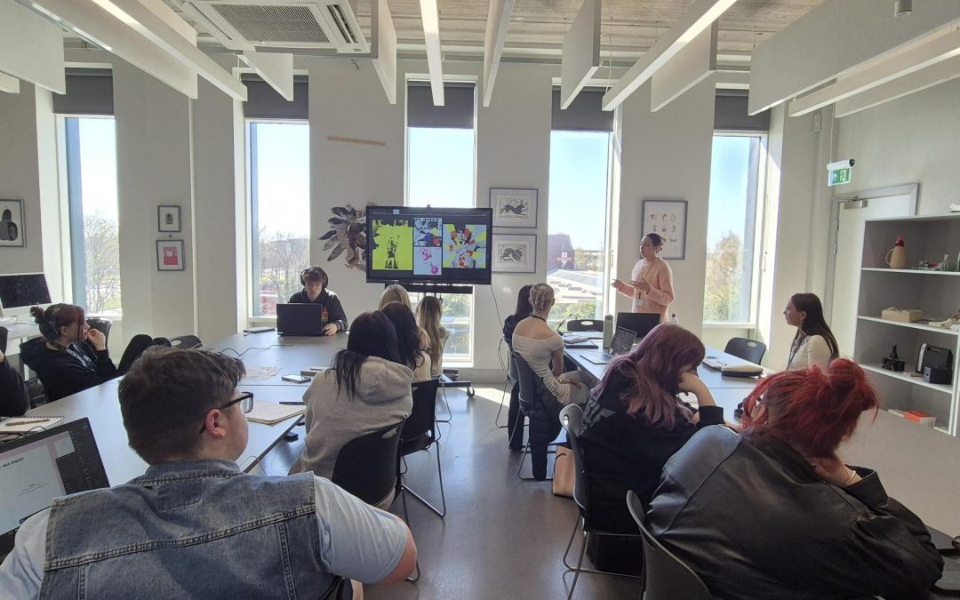 UAL Graphic & Digital Design diploma students workshop with alumni and Graphic Artist Mia Angioy!