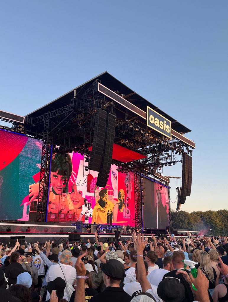 アート・デザイン・音楽 GETTING HIGH: THE ADVENTURE OF OASIS アート