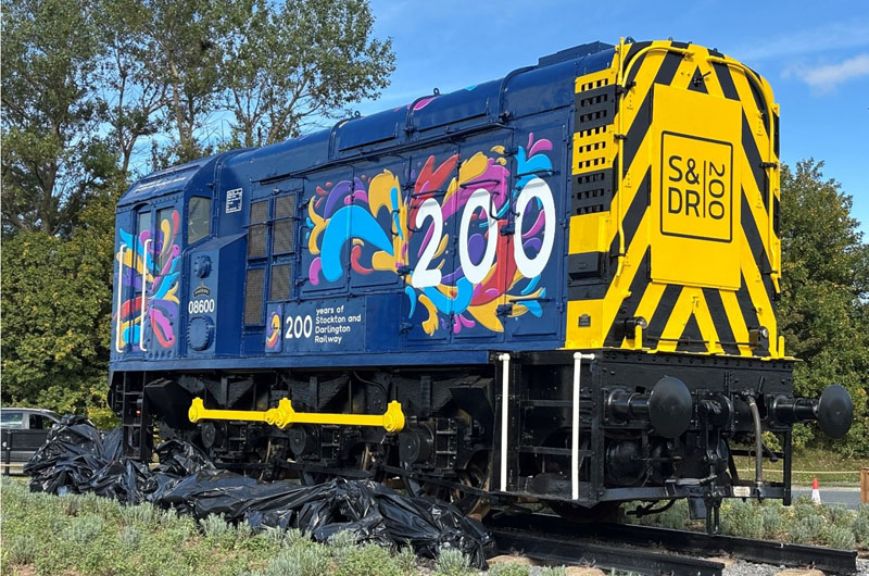 UAL 3D Design student Phoebe Allan wins AV Dawson competition re-designing striking new locomotive!